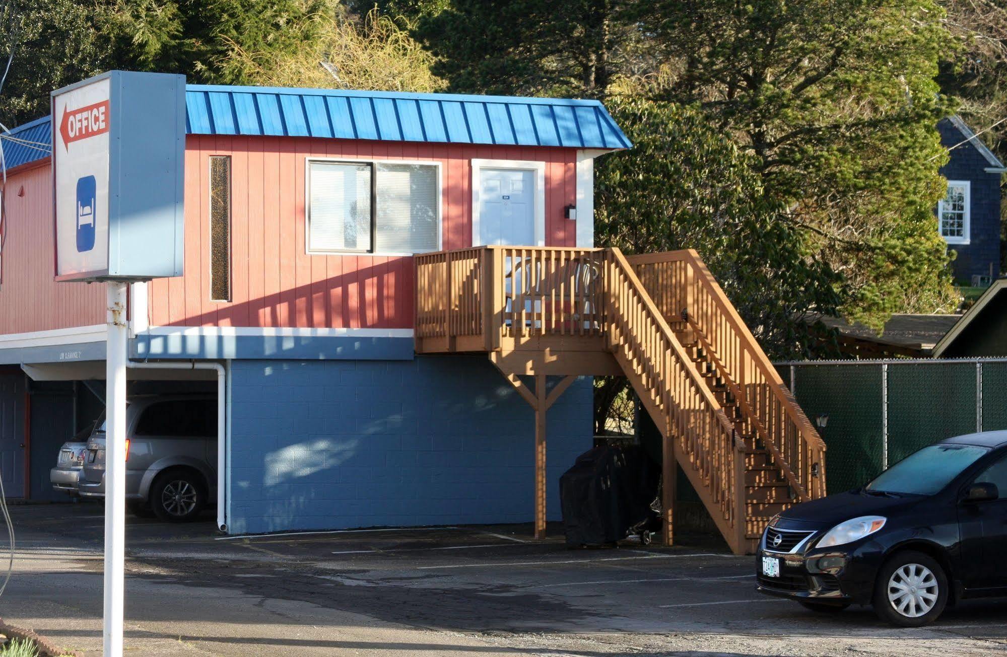 Heidi'S Inn Ilwaco Eksteriør bilde
