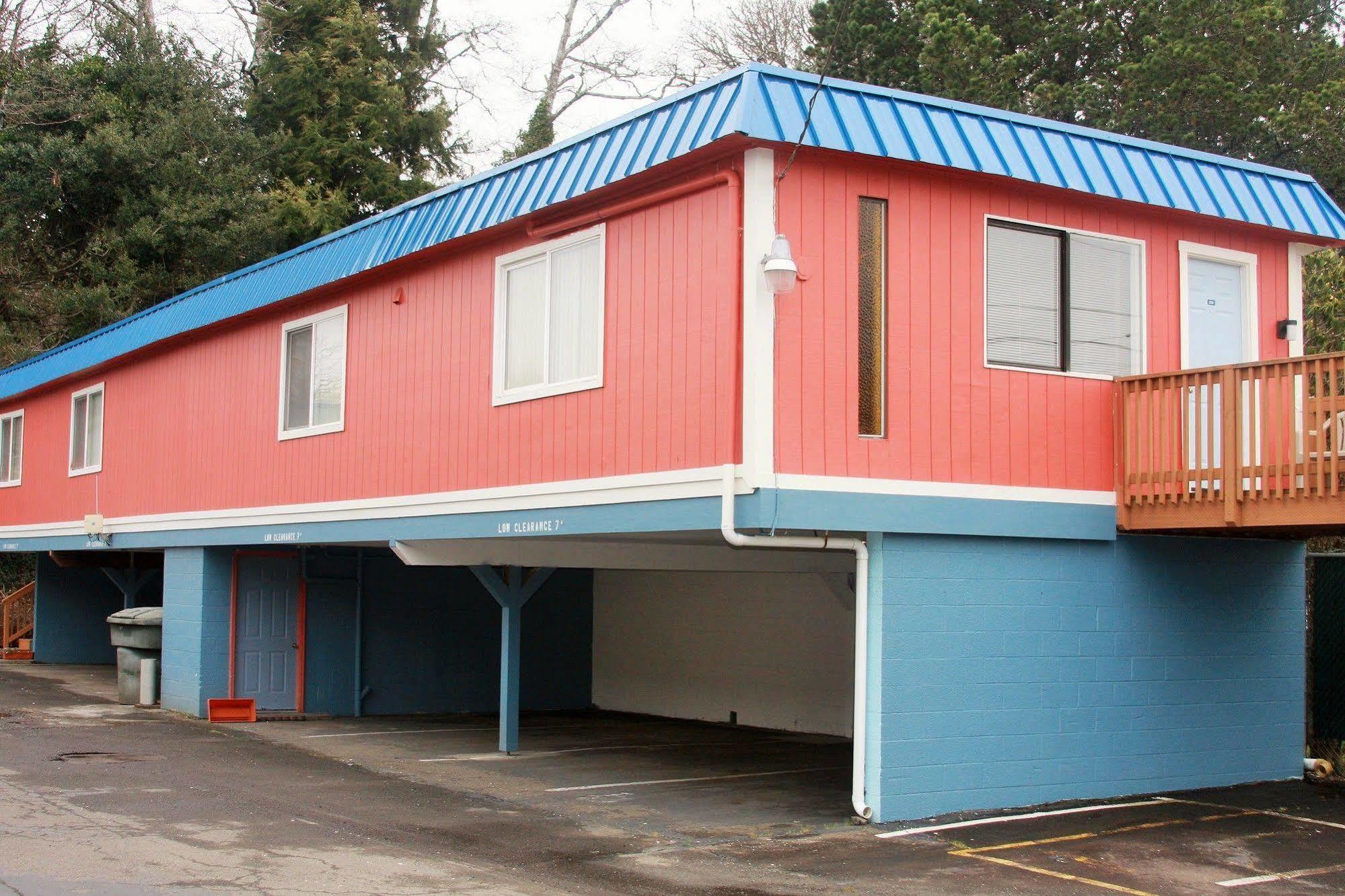 Heidi'S Inn Ilwaco Eksteriør bilde
